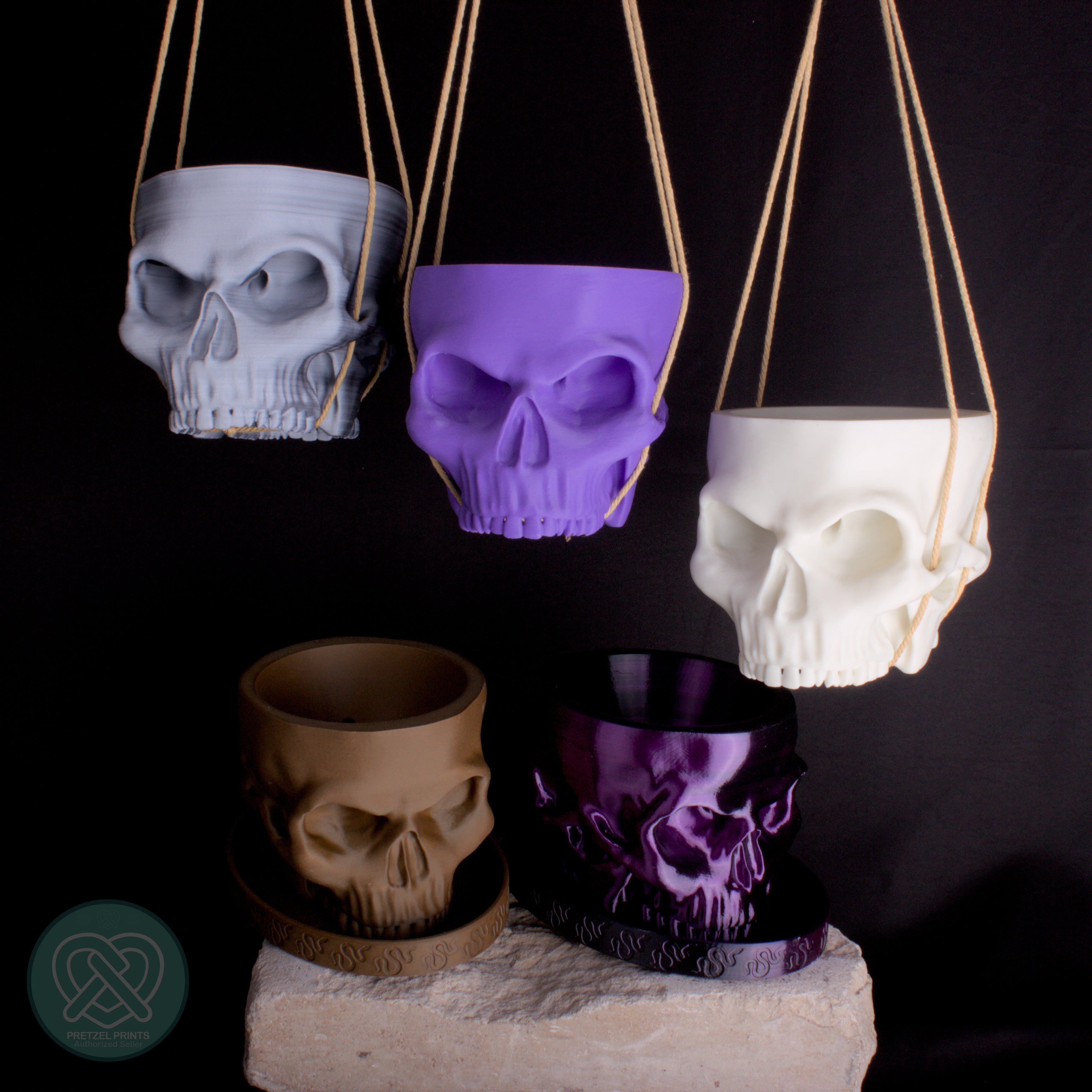 skull hanging planter Grim Weeper
