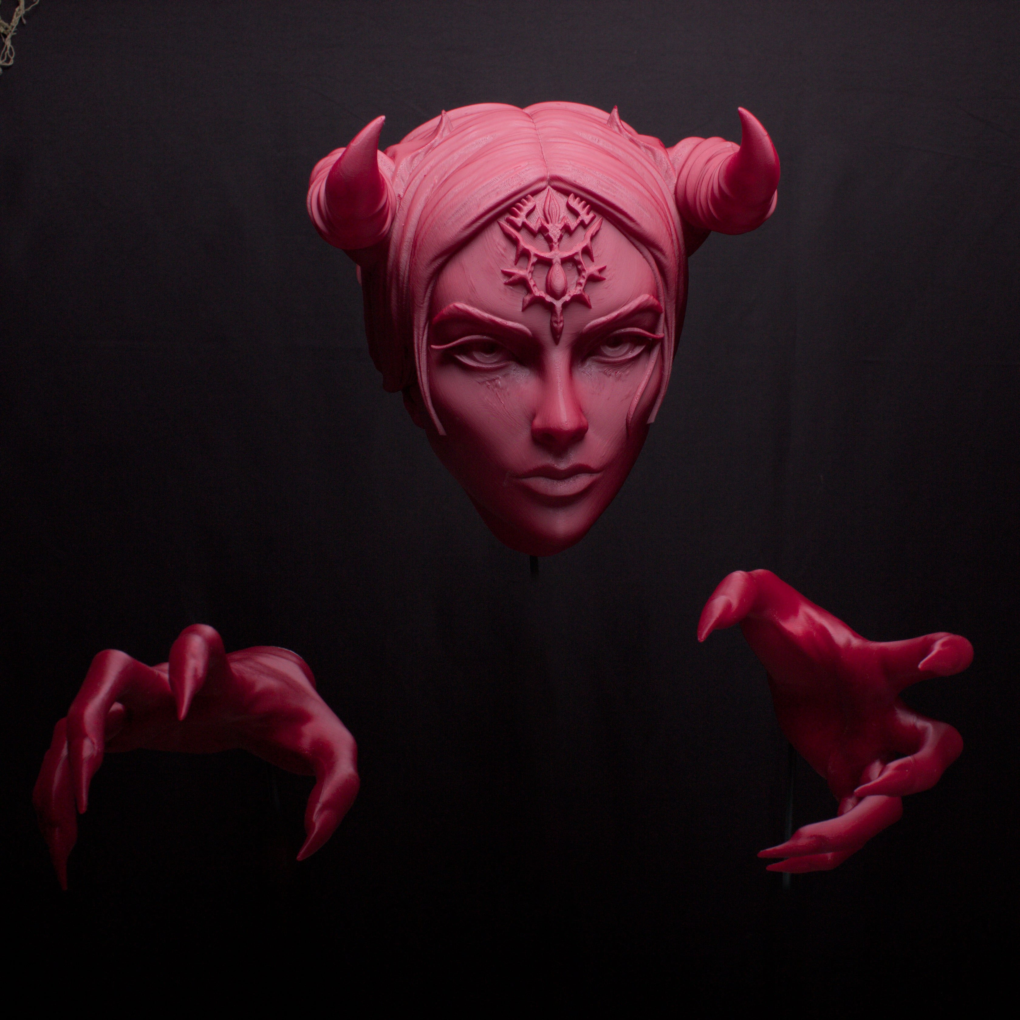 Lilith Wall Mounted Head and Hands