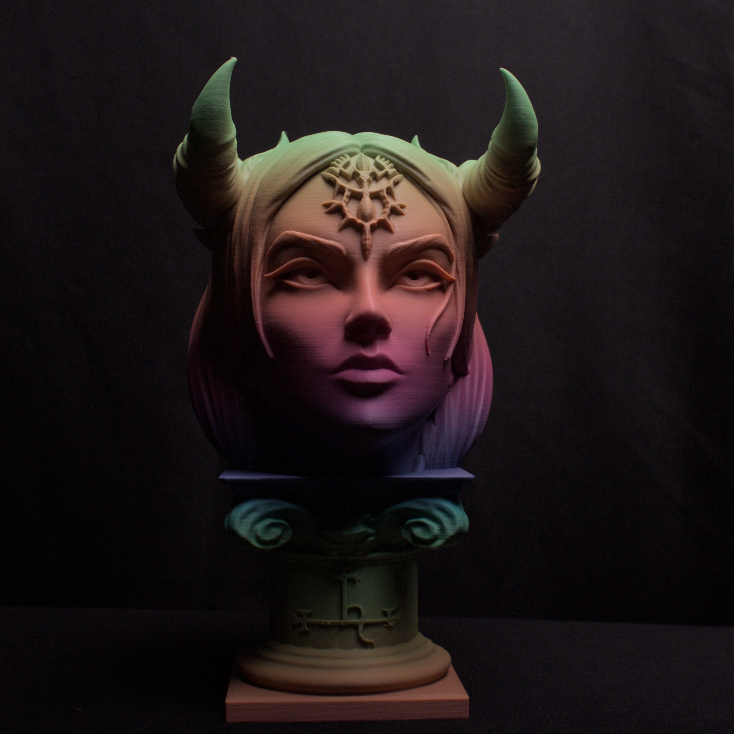 Lilith Wall Mounted Head and Hands