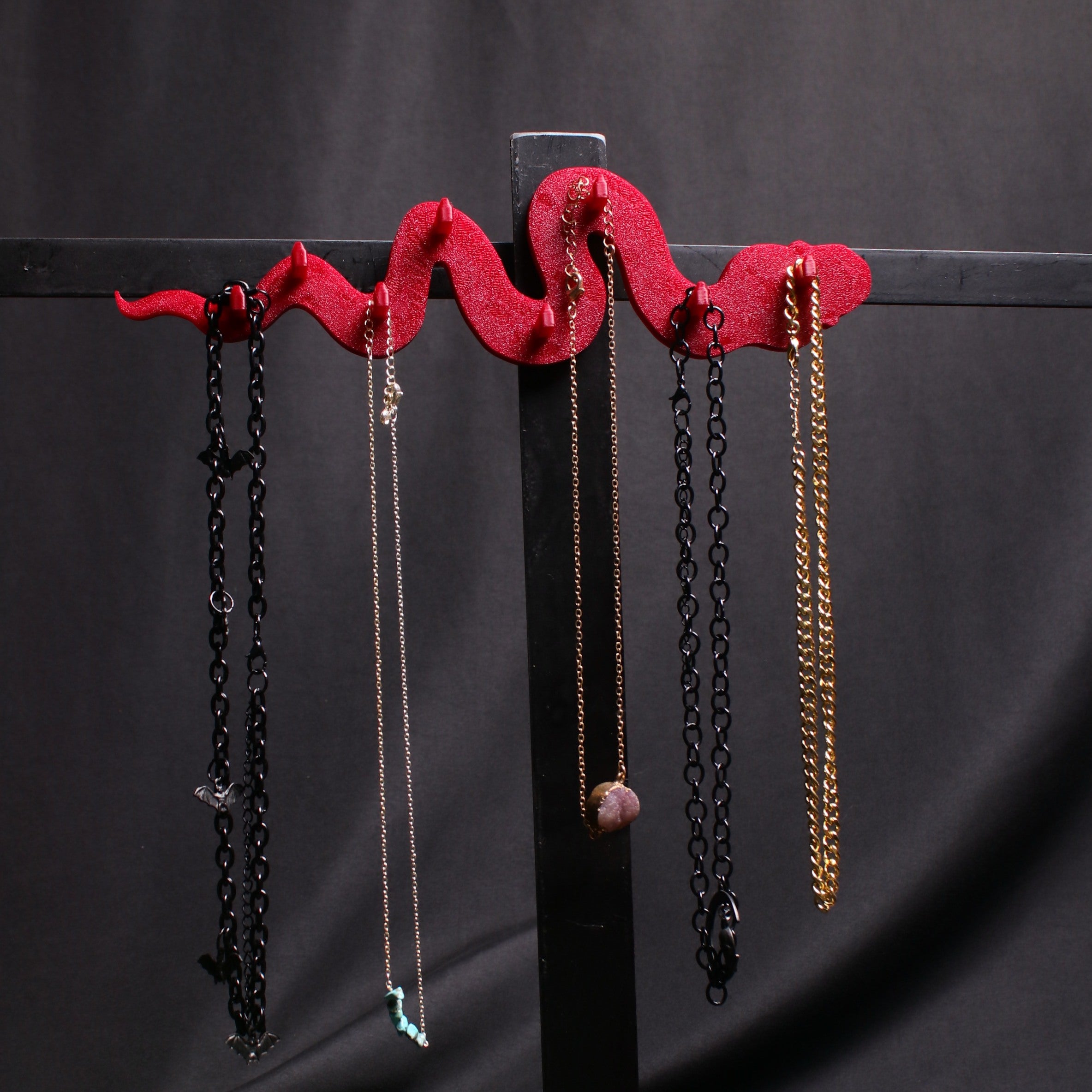 Sneklace Organizer