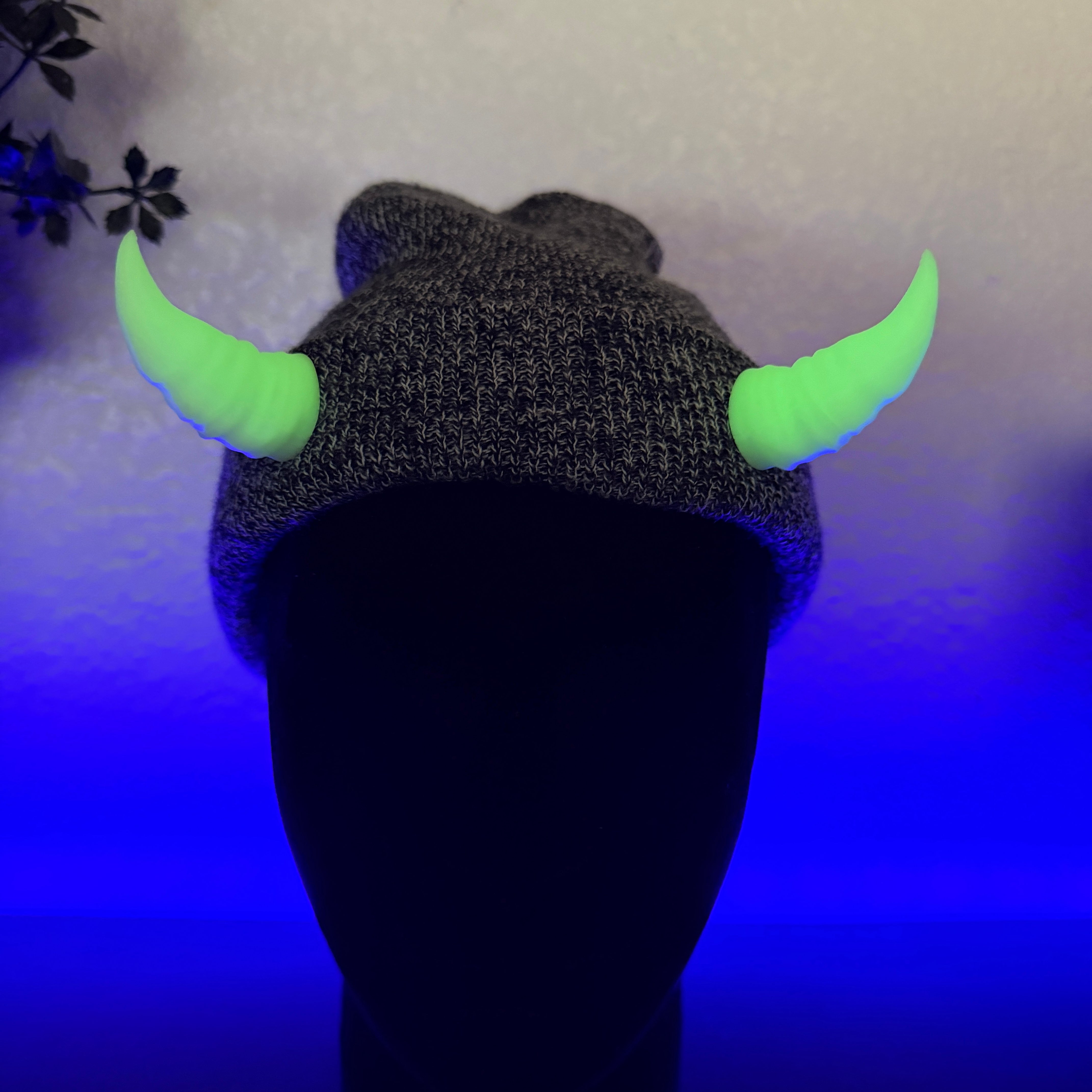 Magnetic Lilith - Devil Horn Accessories for Hats, Beanies, Wigs & Hoodies
