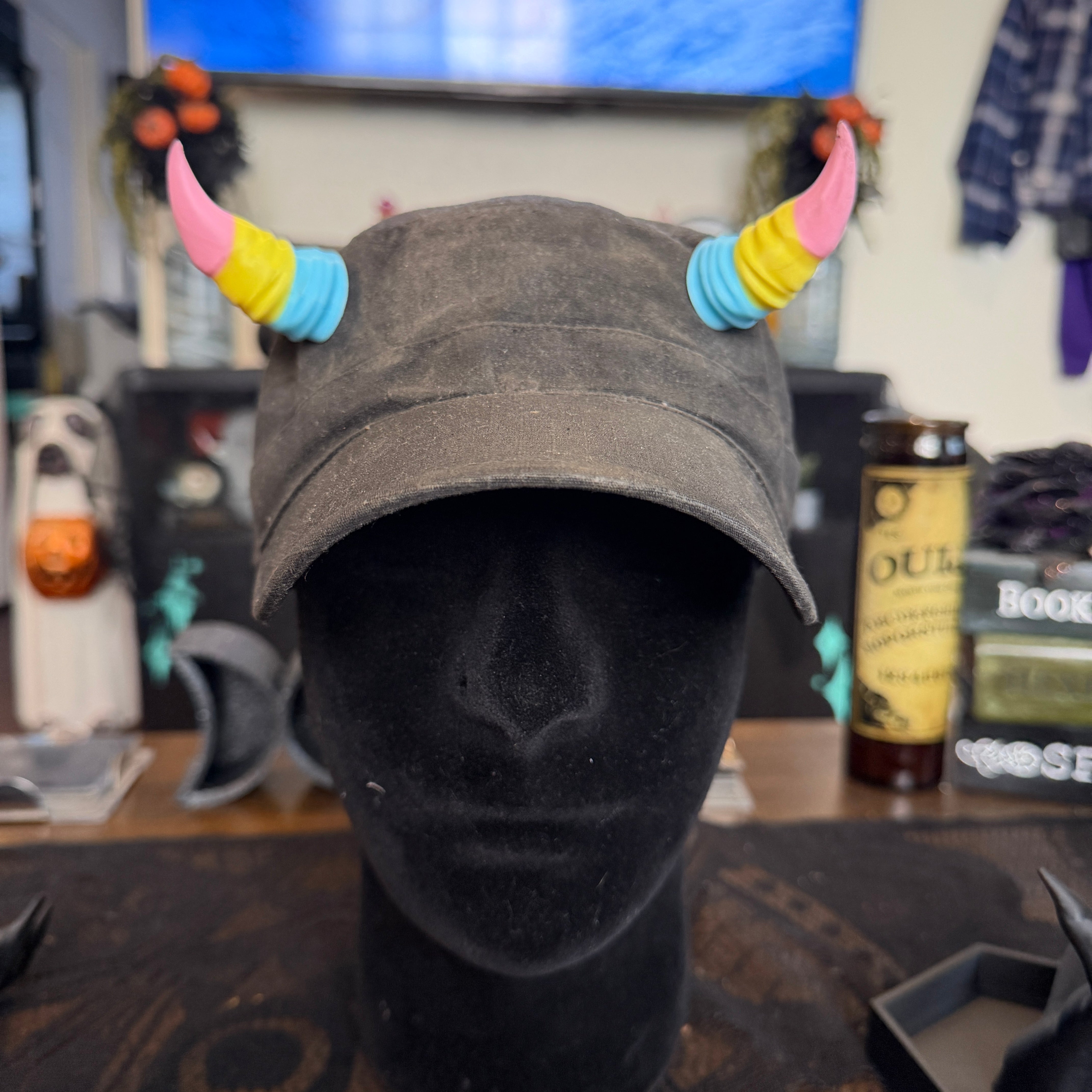 Magnetic Lilith - Devil Horn Accessories for Hats, Beanies, Wigs & Hoodies